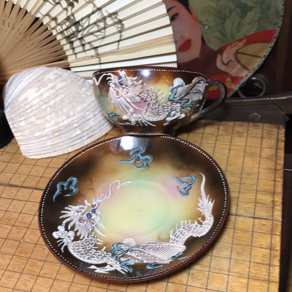Dragonware Lusterware Dragon Moriage Large Cup Saucer Set EAC Beige w Box - Picture 4 of 17